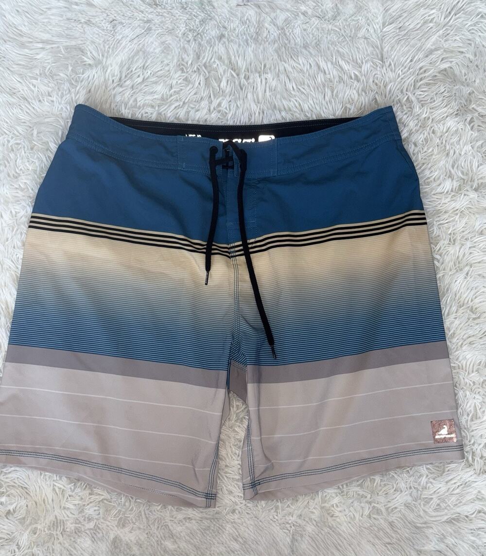 Surfcuz Men’s 36 4 Way Stretch Board Shorts. Exc. Quality & Condition